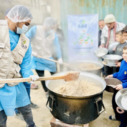 The GDD team in Gaza, continues to prepare daily meals to displaced families in shelter camps