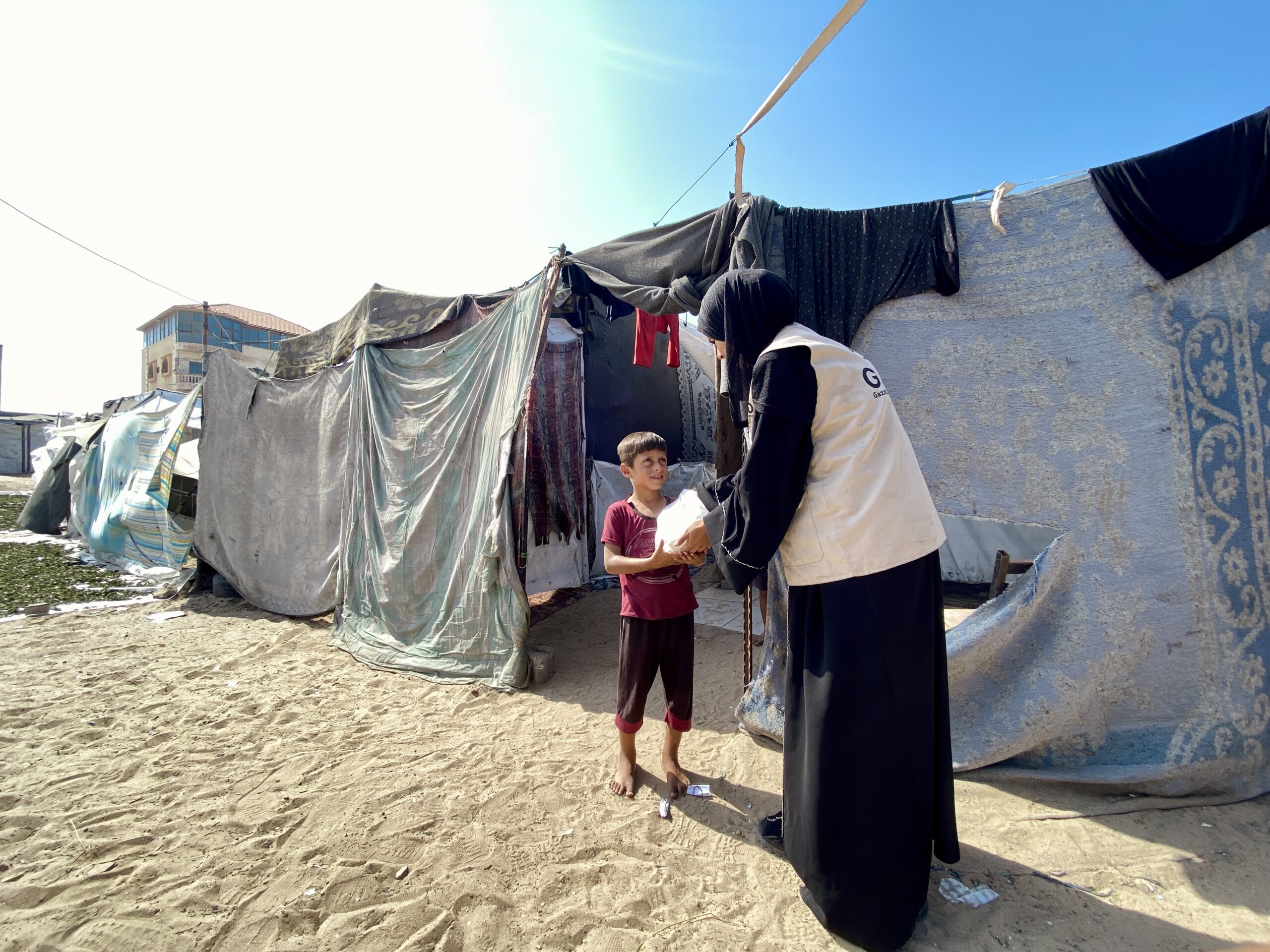 GDD continues the distribution of cooked meals to displaced families